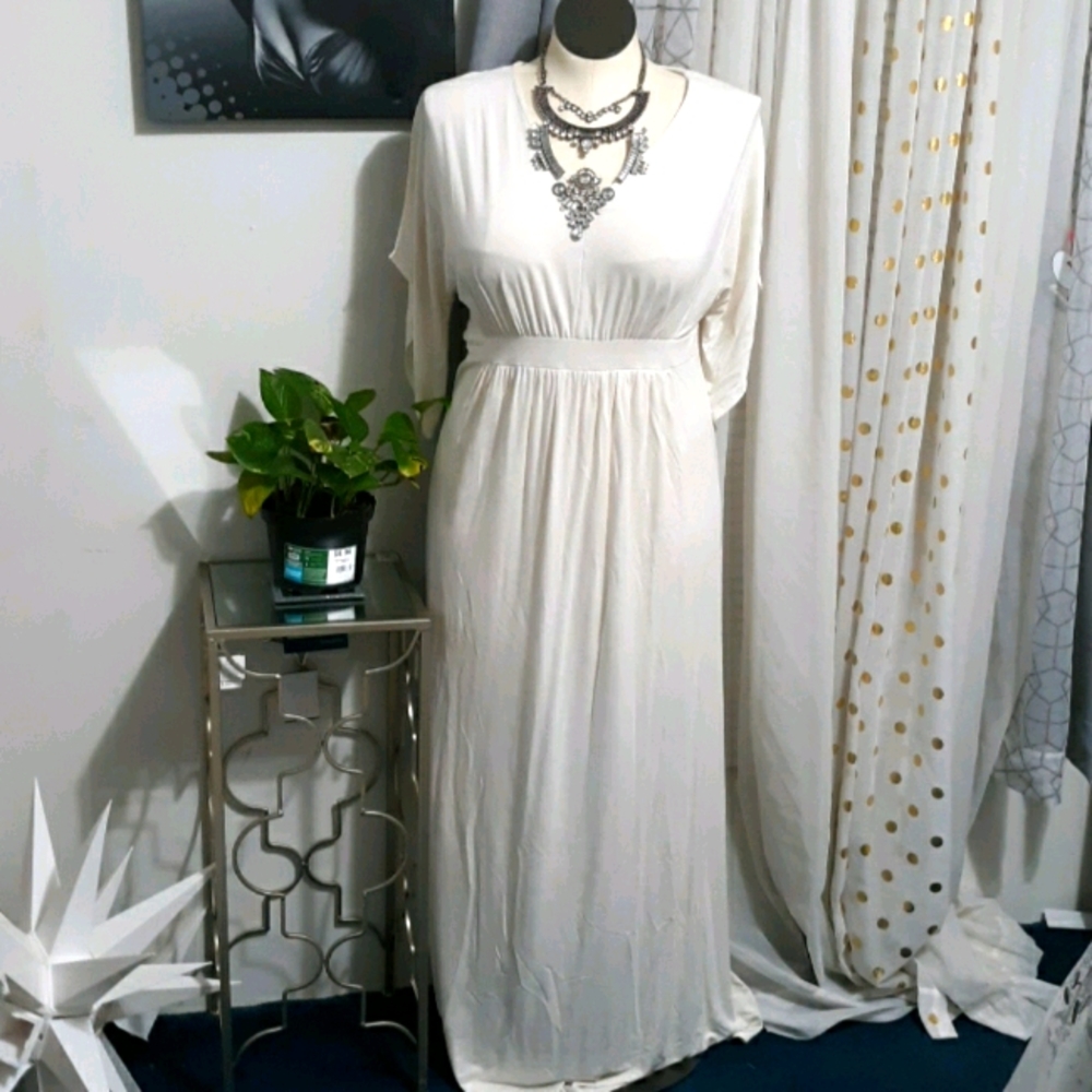 White maternity dress size large